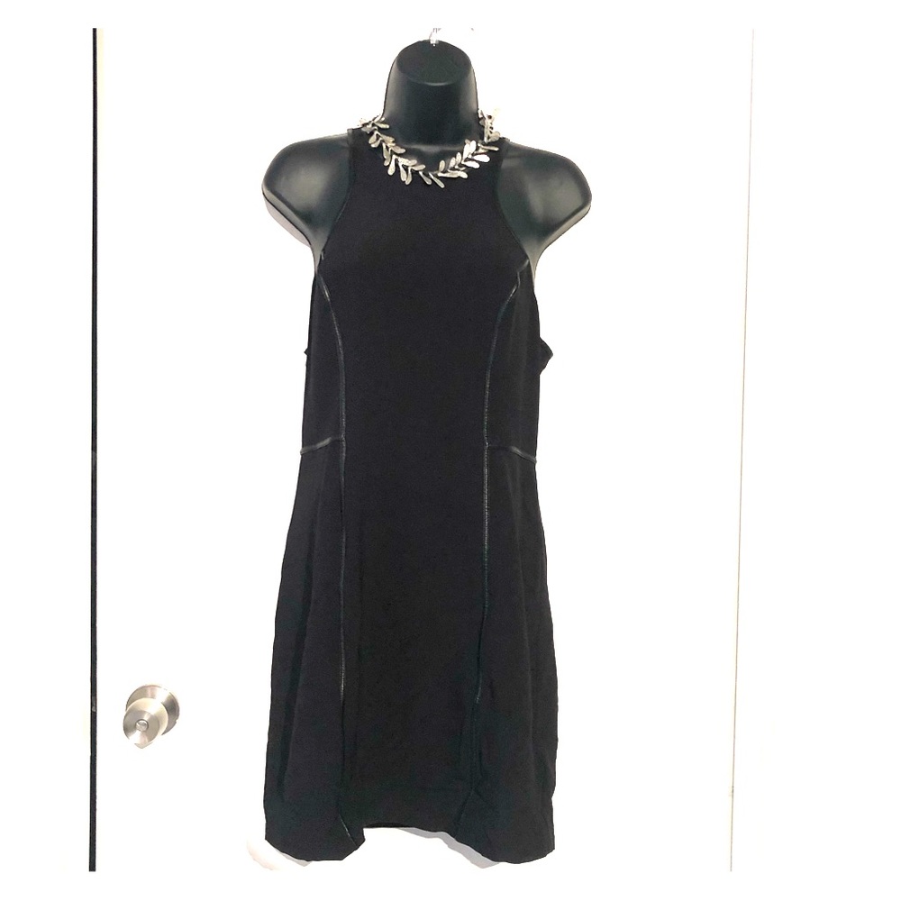 G by GUESS Doria Sheath Dress Sz M NWT